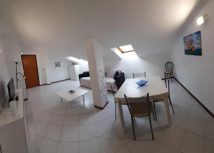 Apartman Attico Del Sole Zero Undici Zero Uno Sette Lt 0787 Levanto
