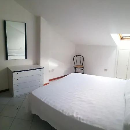 Attico Del Sole Zero Undici Zero Uno Sette Lt 0787 Apartment Levanto