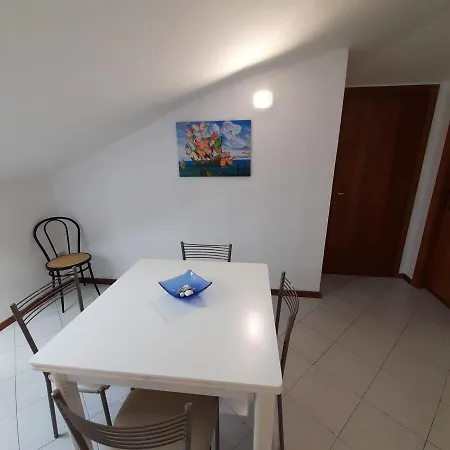 Apartment Attico Del Sole Zero Undici Zero Uno Sette Lt 0787 *