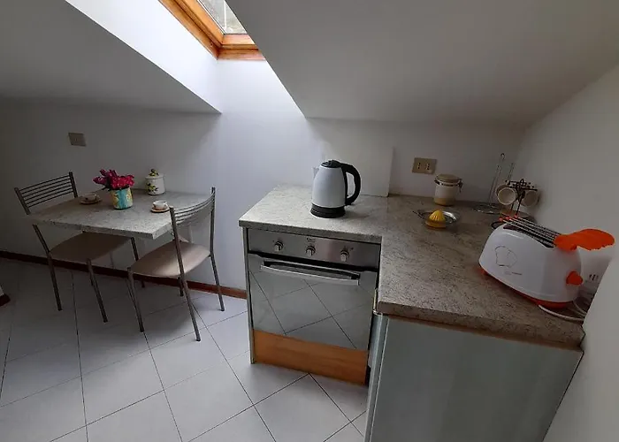 아파트 Attico Del Sole Zero Undici Zero Uno Sette Lt 0787 레반토